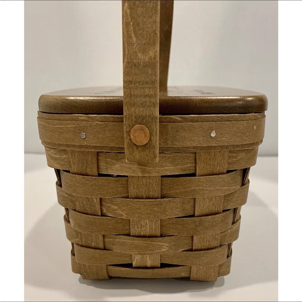 2015 Dresden Reunion Basket w Lid “Home is Where the Heart Is” Longaberger